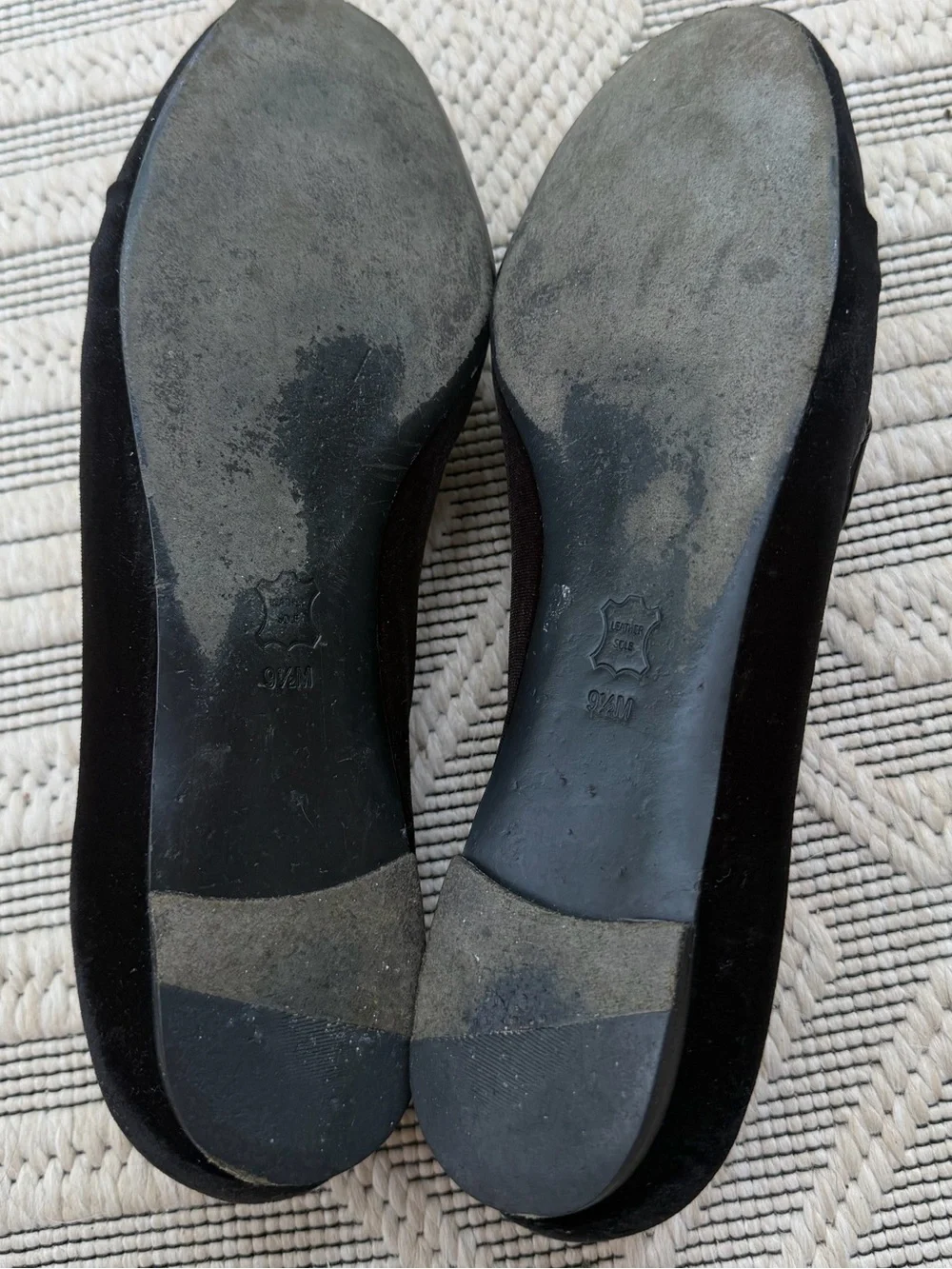 Tory Burch Easton Black Velvet Beetle Loafers Flats Ballet Shoes Size 9.5 M